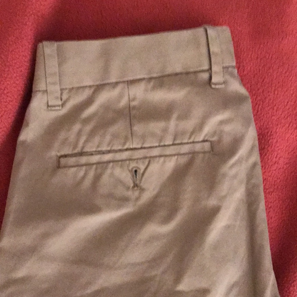 GAP Tailored Khaki Pants, relaxed fit - Picture 7 of 7